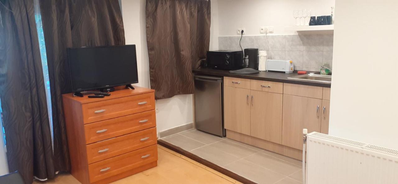 Margareta Apartman - Balatonlelle Ngoại thất bức ảnh