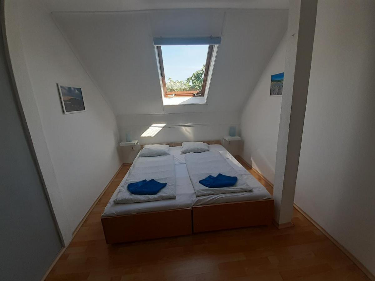 Margareta Apartman - Balatonlelle Ngoại thất bức ảnh