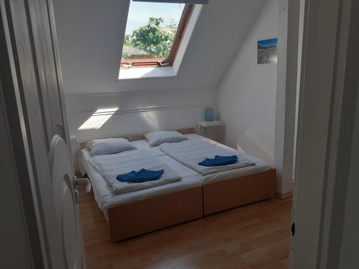 Margareta Apartman - Balatonlelle Ngoại thất bức ảnh