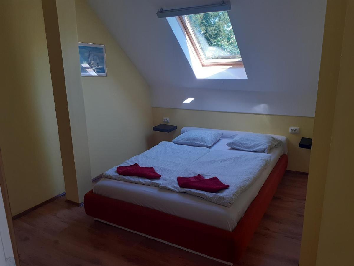 Margareta Apartman - Balatonlelle Ngoại thất bức ảnh