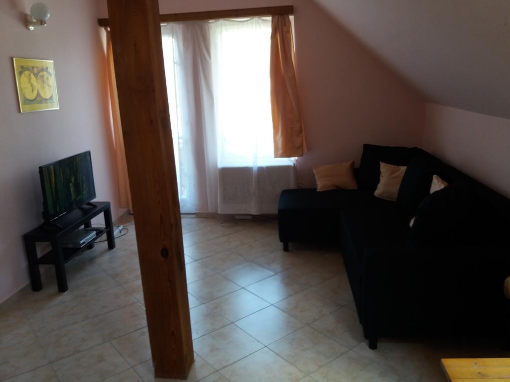 Margareta Apartman - Balatonlelle Ngoại thất bức ảnh
