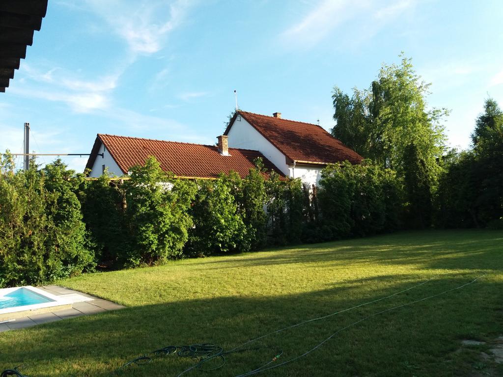 Margareta Apartman - Balatonlelle Ngoại thất bức ảnh