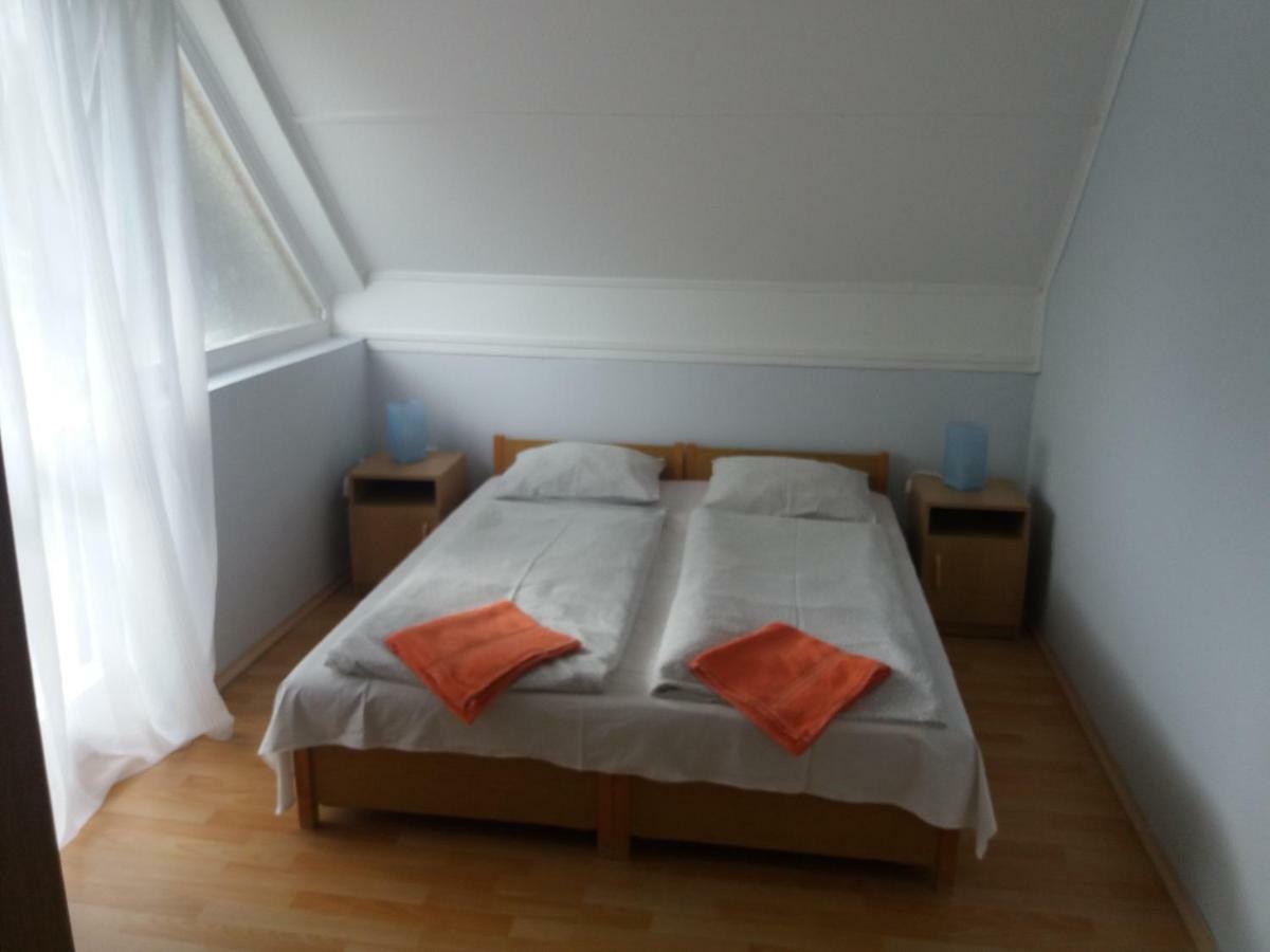 Margareta Apartman - Balatonlelle Ngoại thất bức ảnh